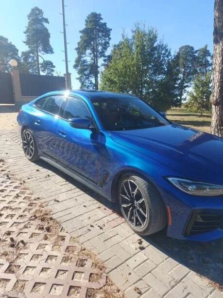 BMW i4 2023 — миниатюра 2