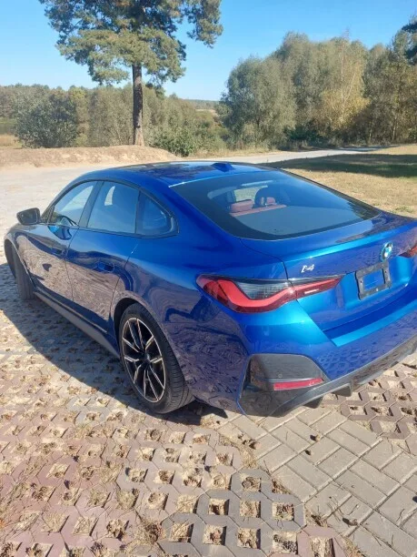 BMW i4 2023 — миниатюра 3
