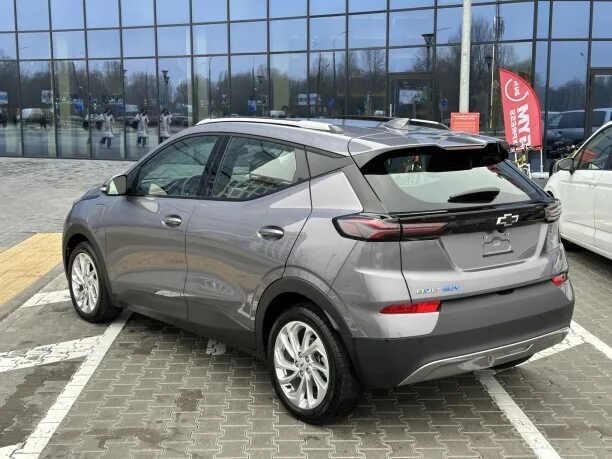 Chevrolet Bolt EUV 2023 — миниатюра 2