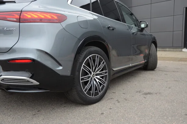 Mercedes-Benz EQS SUV 2023 — миниатюра 3