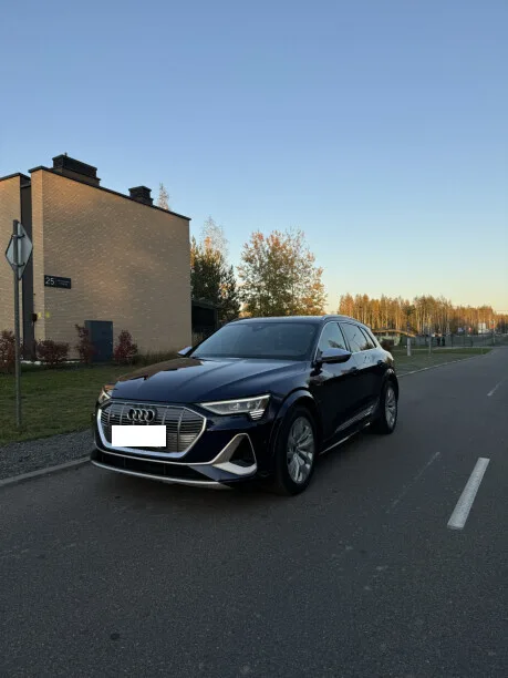 Audi e-tron S 2022 — миниатюра 2