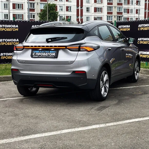 Geely Geometry C 2022 — миниатюра 2