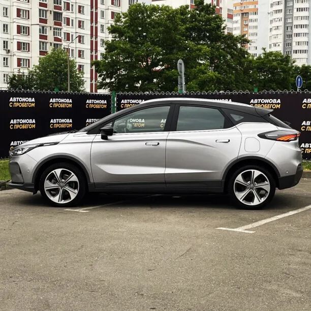 Geely Geometry C 2022 — миниатюра 4