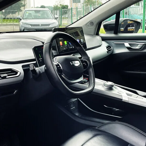 Geely Geometry C 2022 — миниатюра 5