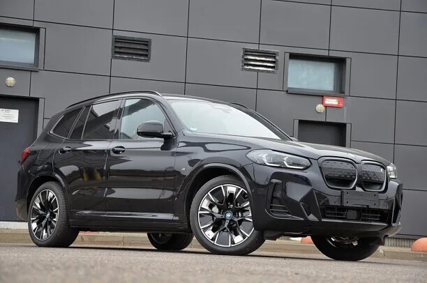 BMW iX3 2023 — миниатюра 4