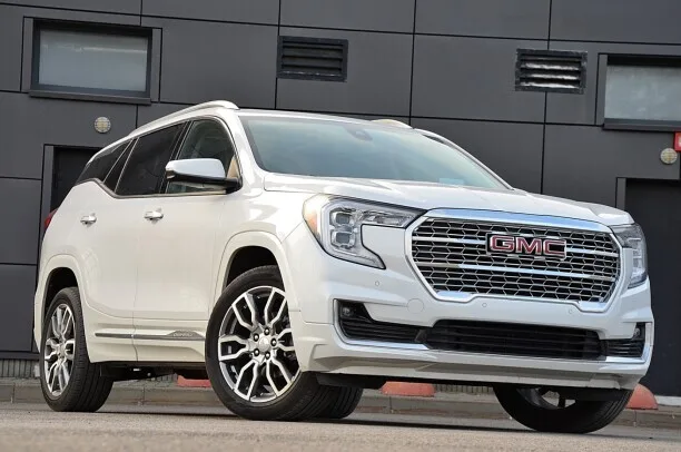 GMC Terrain 2022 — миниатюра 2