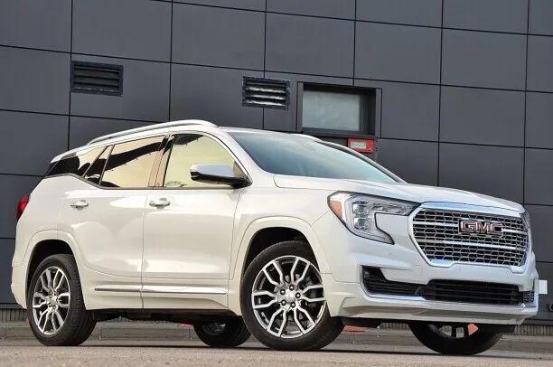 GMC Terrain 2022 — миниатюра 4