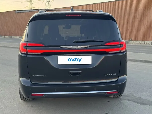 Chrysler Pacifica 2022 — миниатюра 2