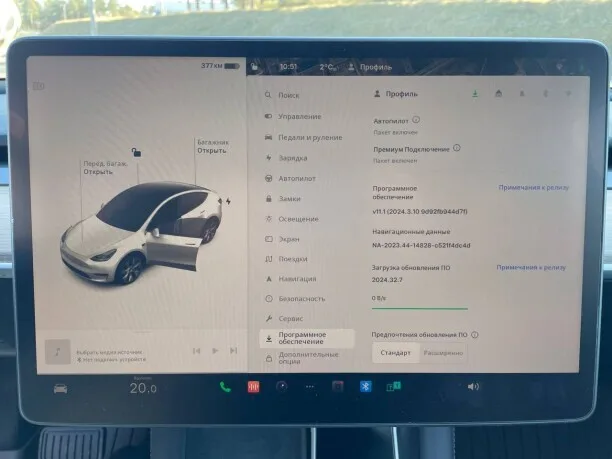 Tesla Model Y 2023 — миниатюра 2