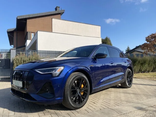 Audi e-tron 2022 — миниатюра 4