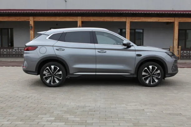 BYD Song PLUS EV 2025 — миниатюра 4
