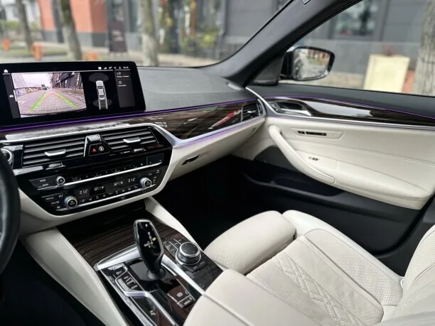 BMW 5 Series 2022 — миниатюра 3