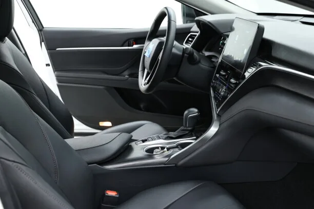Toyota Camry 2023 — миниатюра 5