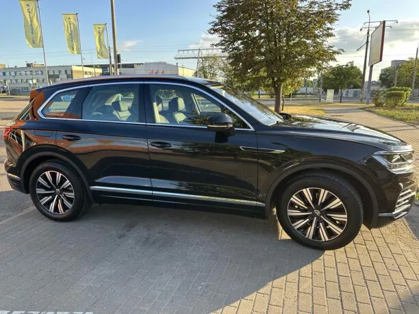 Volkswagen Touareg 2022 — миниатюра 2