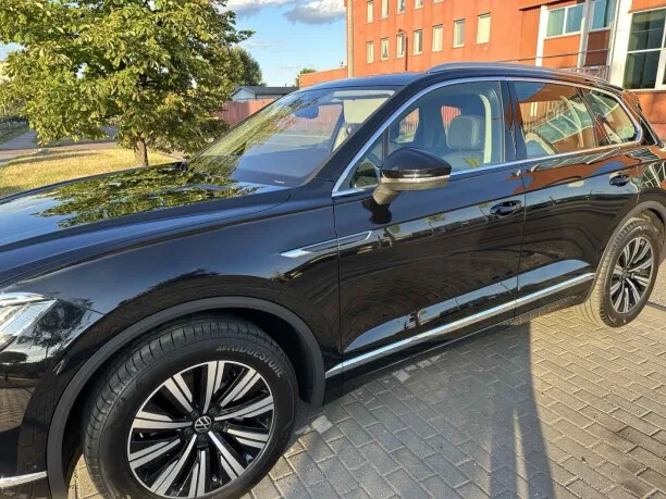 Volkswagen Touareg 2022 — миниатюра 4