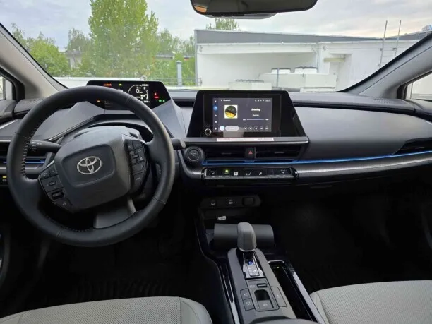 Toyota Prius 2024 — миниатюра 3