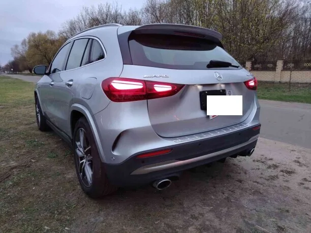 Mercedes-Benz GLA AMG 2024 — миниатюра 2