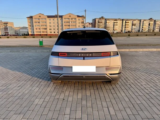 Hyundai Ioniq 5 2023 — миниатюра 2