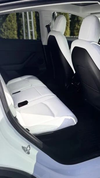 Tesla Model Y 2022 — миниатюра 5