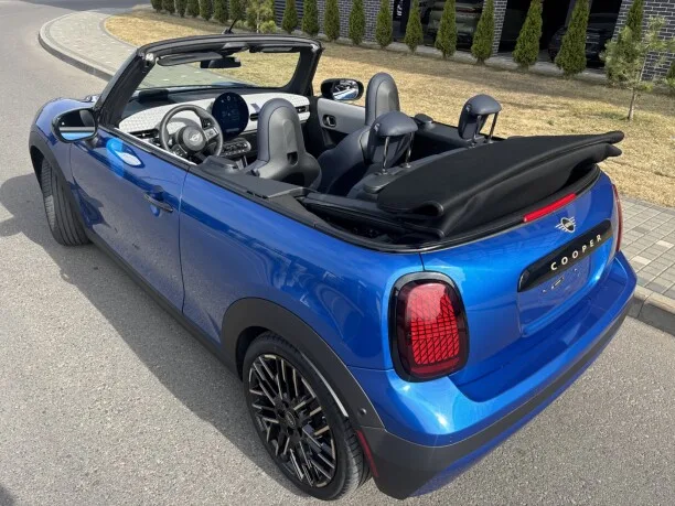 MINI Cabrio 2025 — миниатюра 2