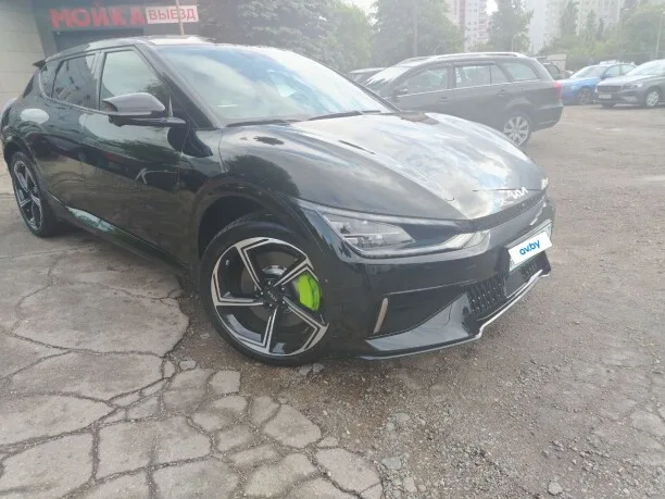 Kia EV6 2023 — фото 1, купить с доставкой в Москву