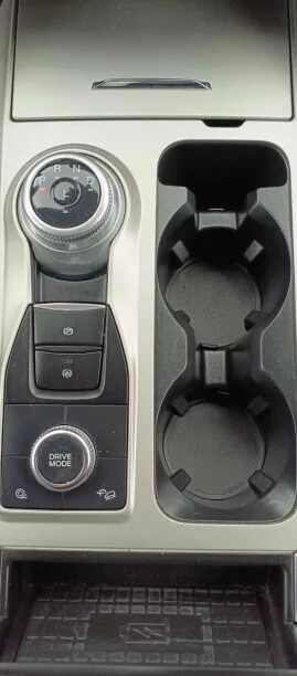 Ford Explorer 2022 — миниатюра 5