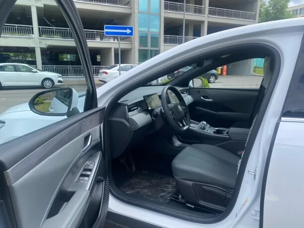 BYD Qin PLUS EV 2025 — миниатюра 3