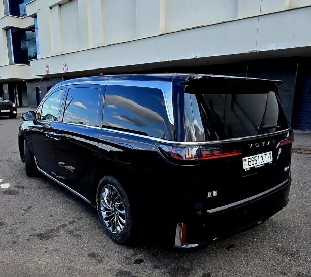 Voyah Dream 2024 — миниатюра 2