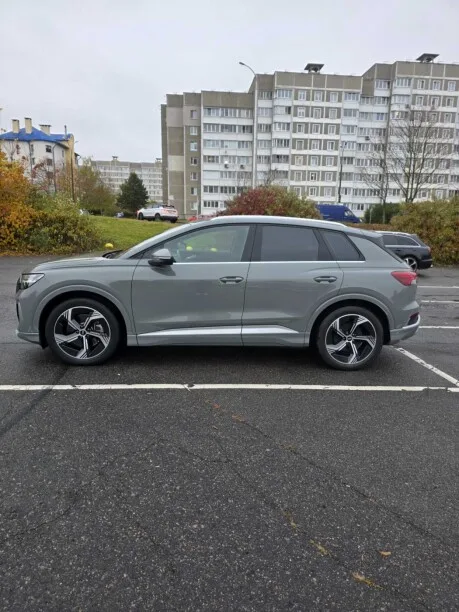 Audi Q4 e-tron 2022 — миниатюра 2