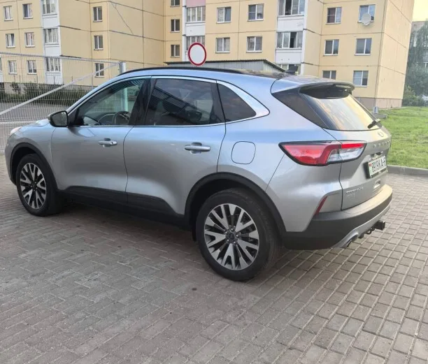 Ford Escape 2022 — миниатюра 3