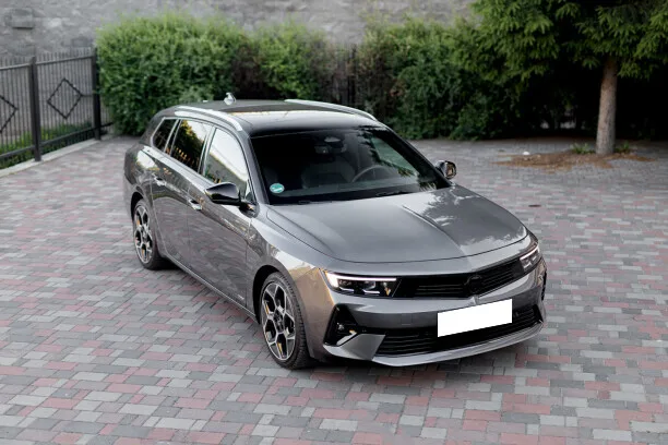 Opel Astra 2023 — миниатюра 3