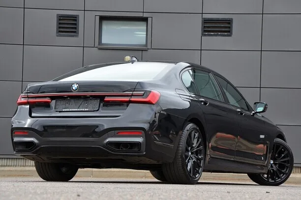 BMW 7 серия 2022 — миниатюра 3