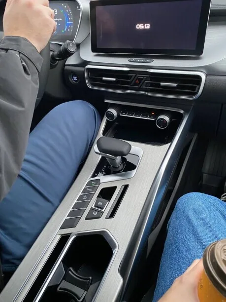 Geely Coolray 2022 — миниатюра 3