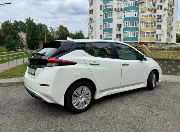 Nissan Leaf 2024 — миниатюра 2
