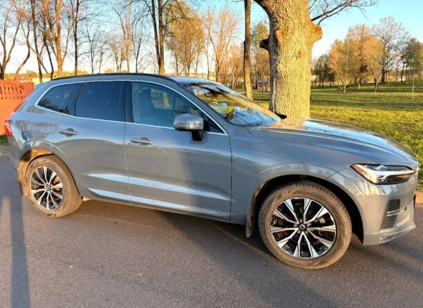 Volvo XC60 2023 — миниатюра 3