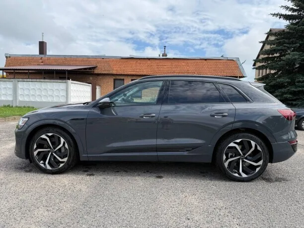 Audi Q8 e-tron 2024 — миниатюра 2