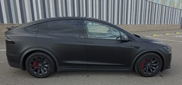 Tesla Model X 2023 — миниатюра 4