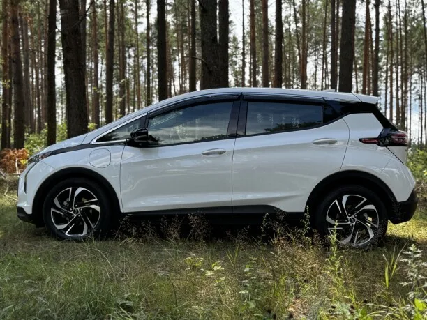 Chevrolet Bolt 2022 — миниатюра 5