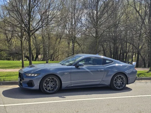 Ford Mustang 2024 — миниатюра 2