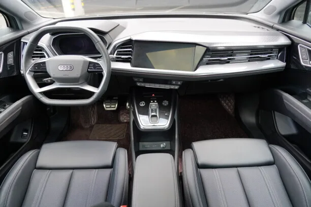 Audi Q4 e-tron 2024 — миниатюра 2
