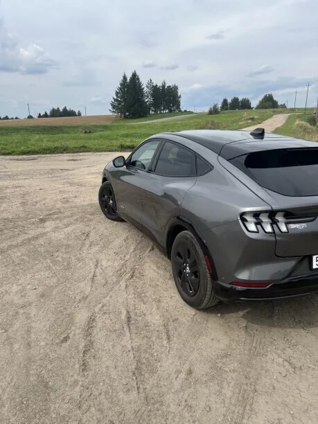 Ford Mustang Mach-E 2023 — миниатюра 4