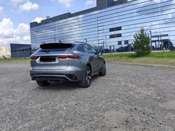 Jaguar F-Pace 2023 — миниатюра 3