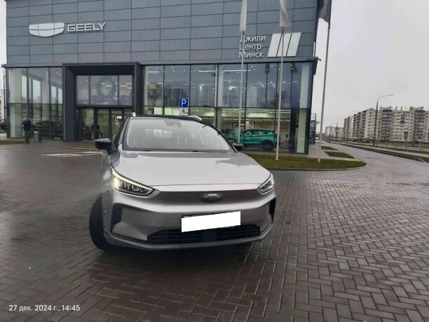 Geely Geometry C 2022 — фото 1, купить с доставкой в Москву
