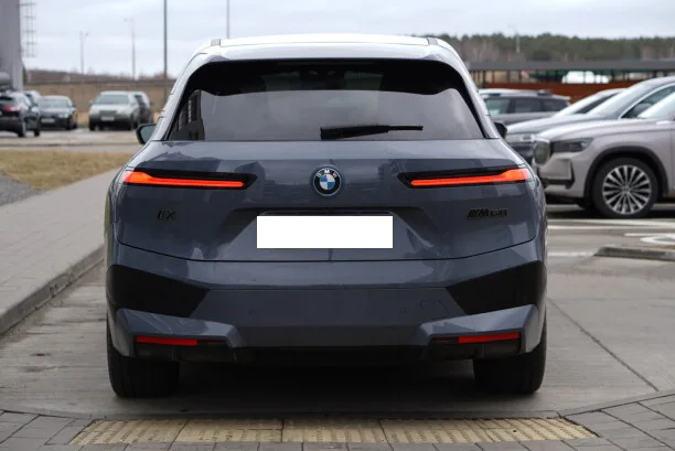 BMW iX 2022 — миниатюра 2