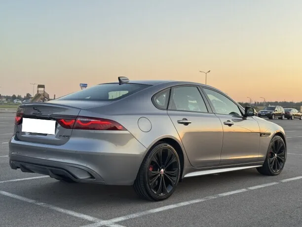Jaguar XF 2022 — миниатюра 5