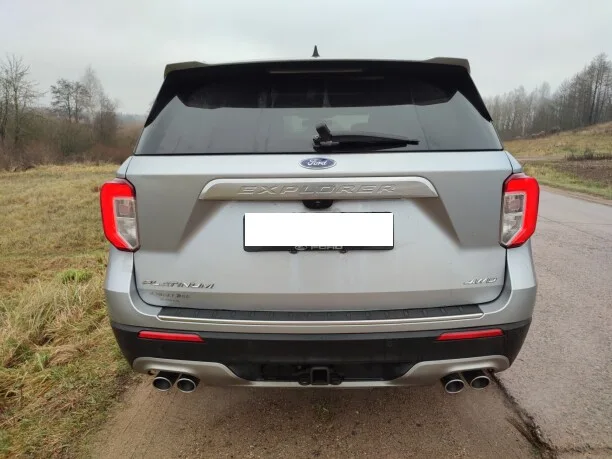 Ford Explorer 2022 — миниатюра 2