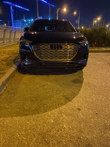 Audi Q4 e-tron 2024 — миниатюра 2