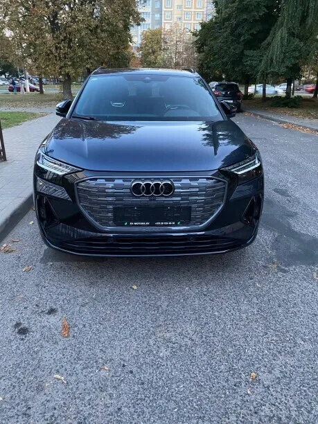 Audi Q4 e-tron 2024 — миниатюра 3