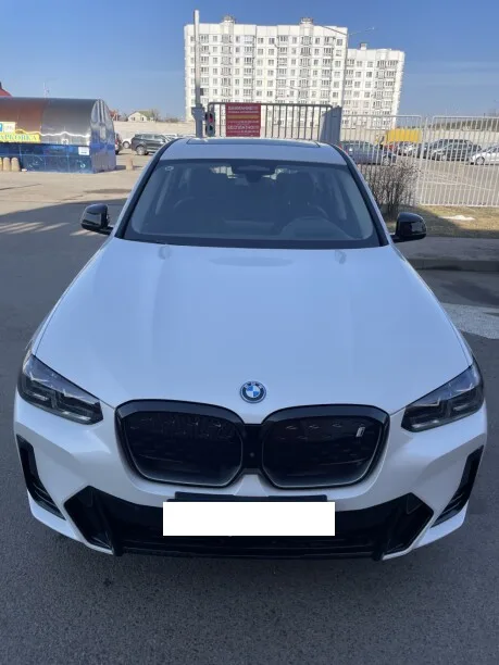 BMW iX3 2024 — фото 1, купить с доставкой в Москву