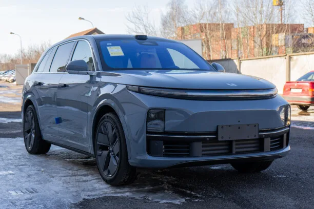 Li Auto L7 2025 — фото 1, купить с доставкой в Москву